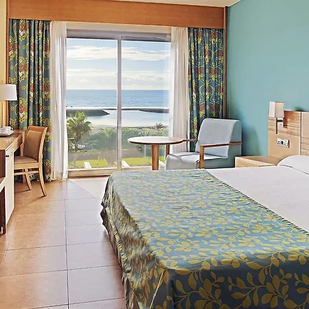 Elba Carlota & Convention Resort