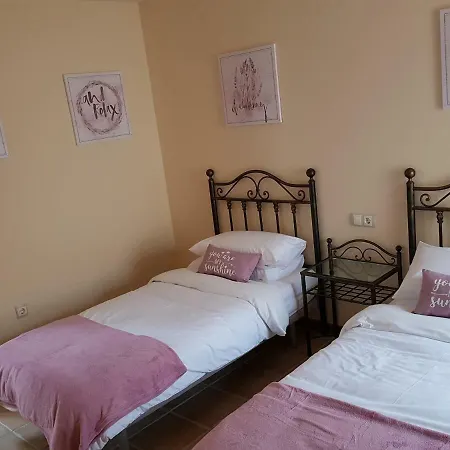 Vistamar Villa *