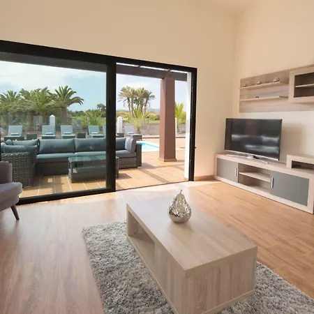 5 Star Luxury Villa, Private Heated Pool, Golf & Sea Views. Villa
