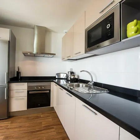 Villa 5 Star Luxury Villa, Private Heated Pool, Golf & Sea Views.