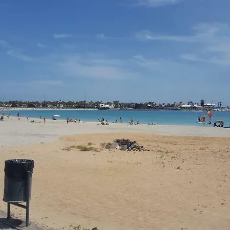 Delia 100m Beach, Barcelo