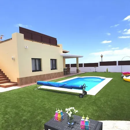 Villa Laura, Centro De Caleta De Fuste