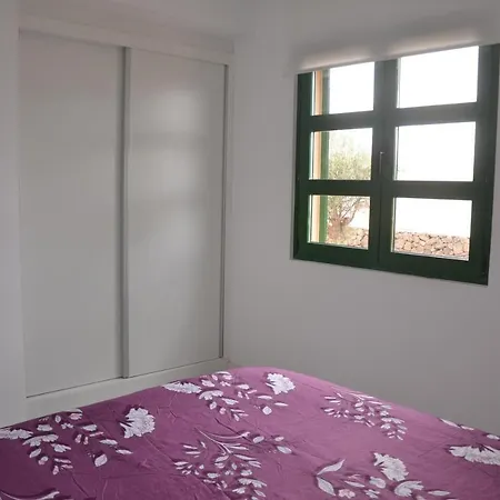 Puerta Del Sol Apartment