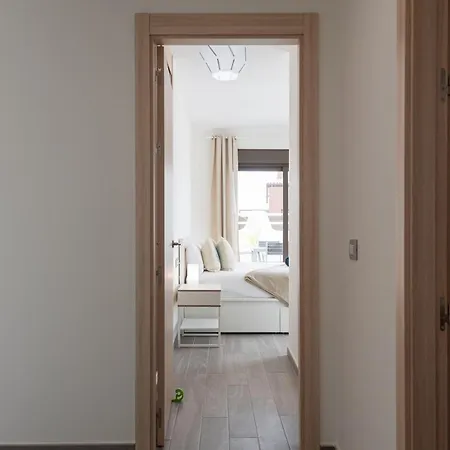 Homeforguest Flat With Large Terrace In Modern Residential Complex With Swimming Pool Appartamento *