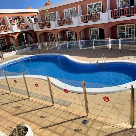 Gustamar 10 Apartment