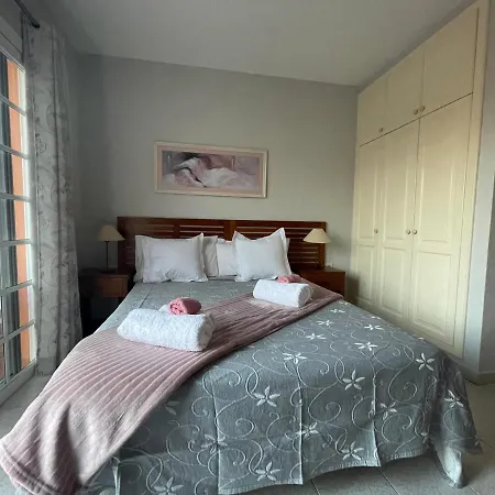 Apartment Gustamar 10 *