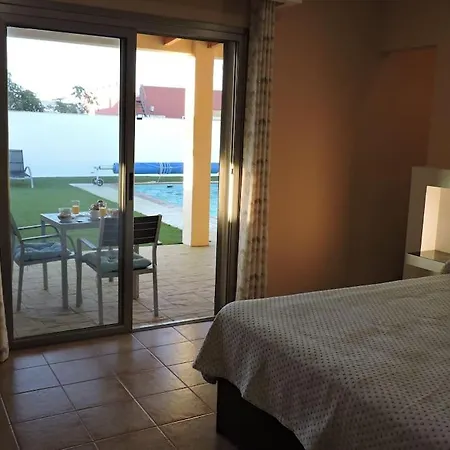 Ventura - Piscina Climatizada & Aire Acondicionado Villa *