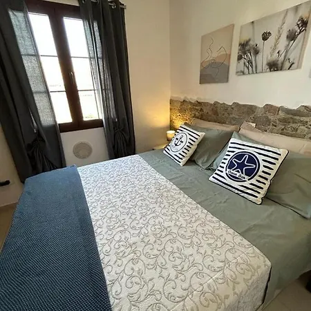 Holiday home Sun 89