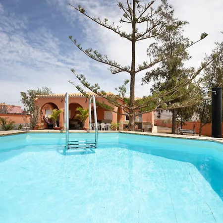 Villa Abundia House *