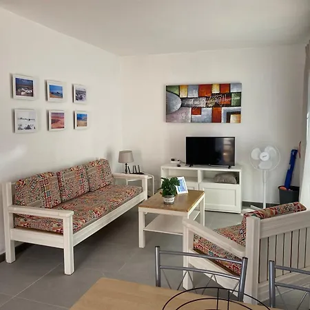 Delia Castillo 3b Apartment