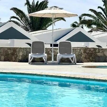 Apartment Apartment- Sleeps4- Pool- Garden